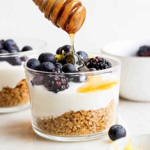 greek-yogurt-parfait-recipe-1